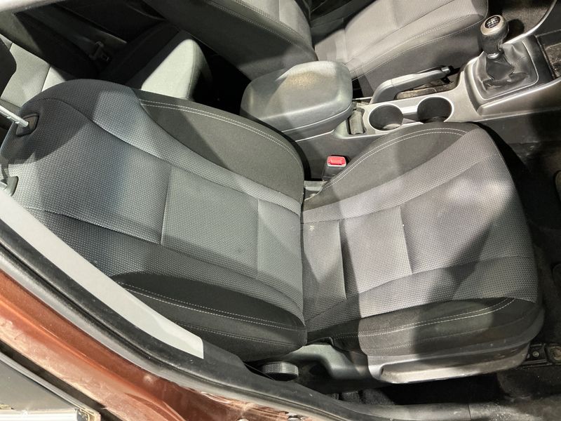 Hyundai i30 1.6 CRDi Style 2014 – снимка 27