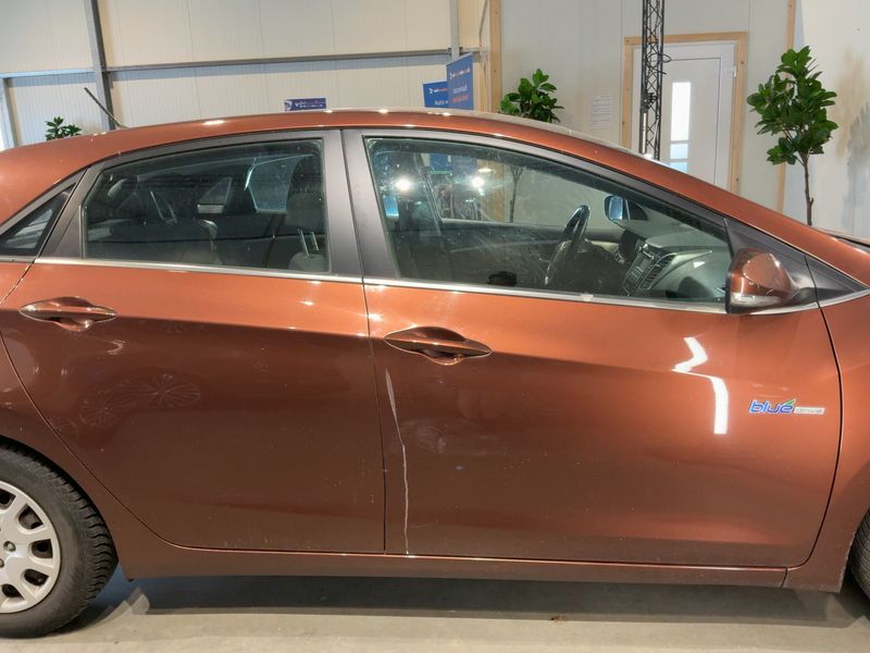 Hyundai i30 1.6 CRDi Style 2014 – снимка 10