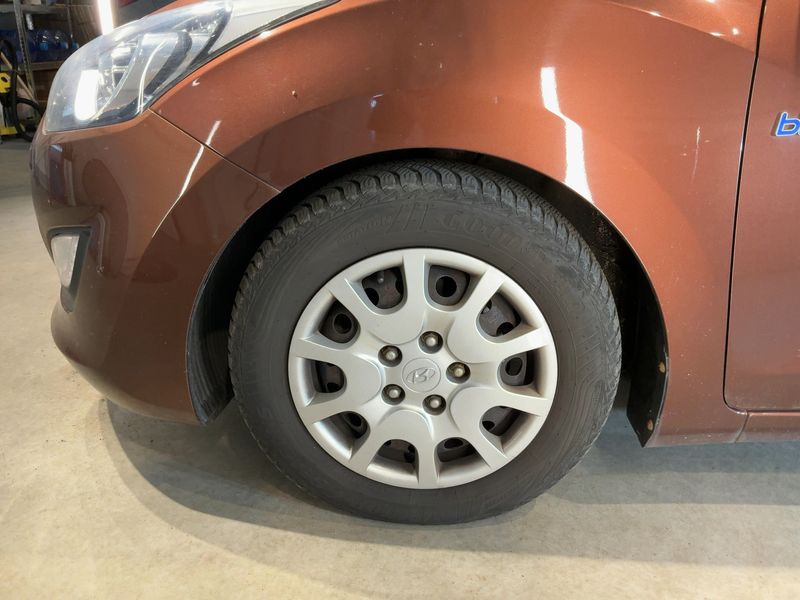 Hyundai i30 1.6 CRDi Style 2014 – снимка 3