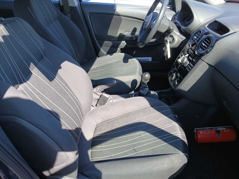 Opel Corsa 1.3 CDTI Edition "111 Jahre" 2010 – снимка 10