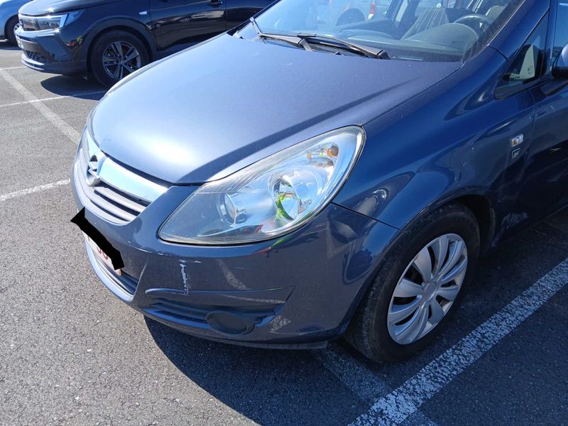 Opel Corsa 1.3 CDTI Edition "111 Jahre" 2010 – снимка 2