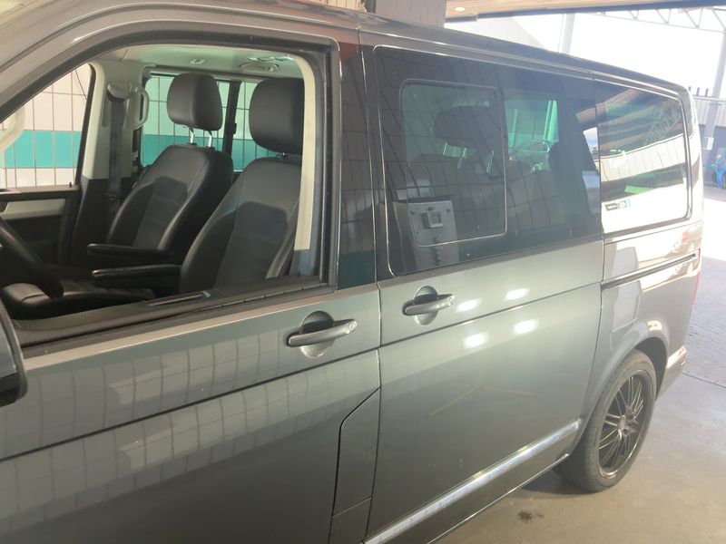 Volkswagen T6 Multivan 2.0 TDI Highline 2016 – снимка 4
