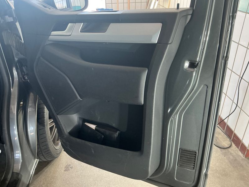 Volkswagen T6 Multivan 2.0 TDI Highline 2016 – снимка 43