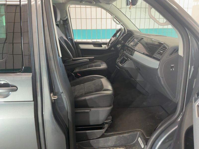 Volkswagen T6 Multivan 2.0 TDI Highline 2016 – снимка 17