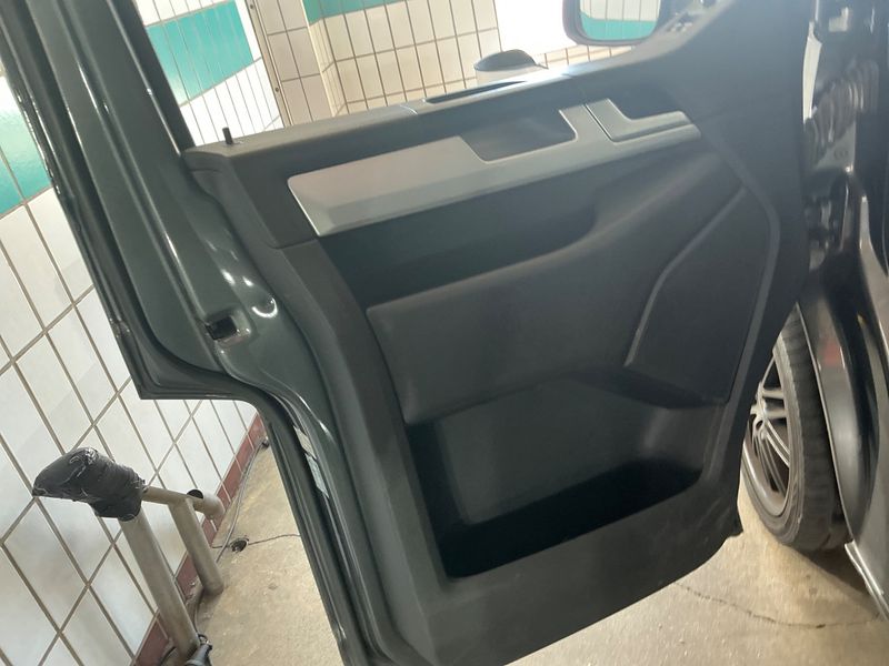Volkswagen T6 Multivan 2.0 TDI Highline 2016 – снимка 39