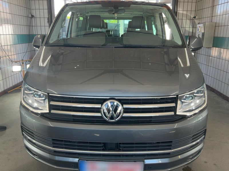 Volkswagen T6 Multivan 2.0 TDI Highline 2016 – снимка 14