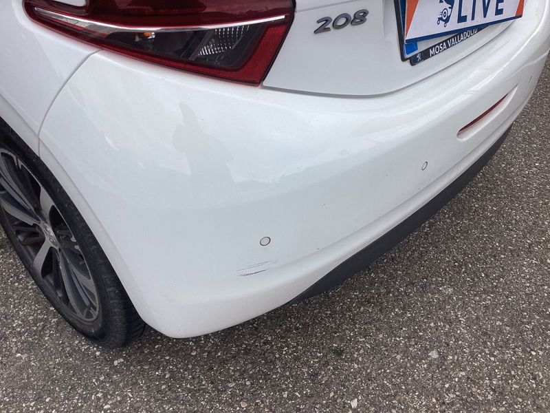 Peugeot 208 1.2 PureTech Allure 2017 – снимка 25