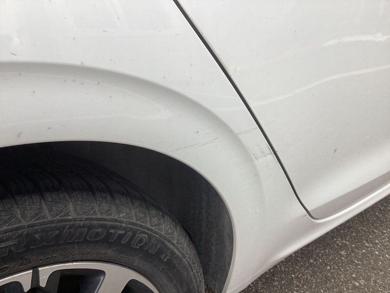 Peugeot 208 1.2 PureTech Allure 2017 – снимка 22