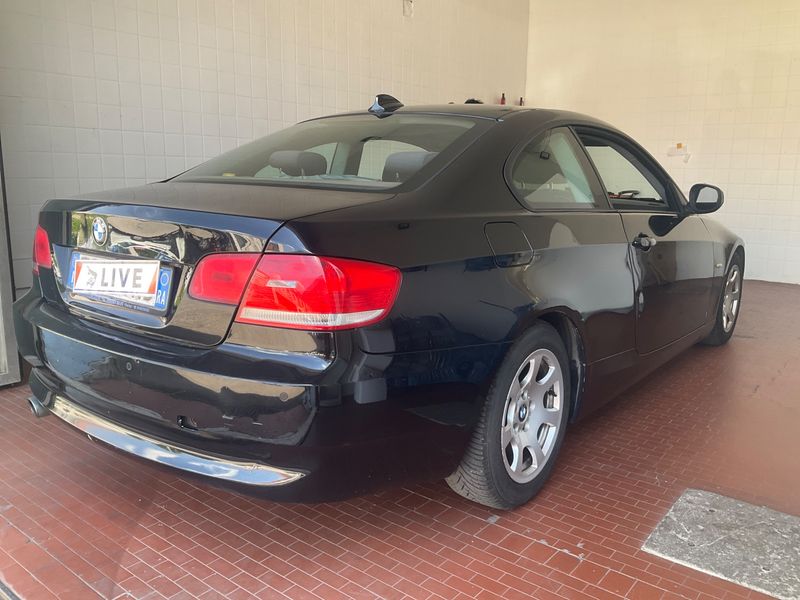 BMW 3er 320d 2010 – снимка 2