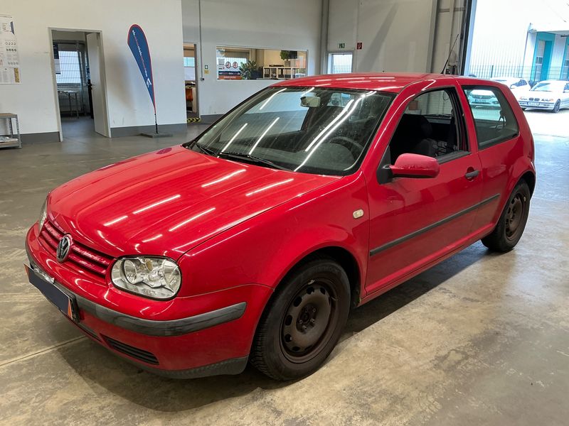 Volkswagen Golf IV 1.6 Special 2002 – снимка 1