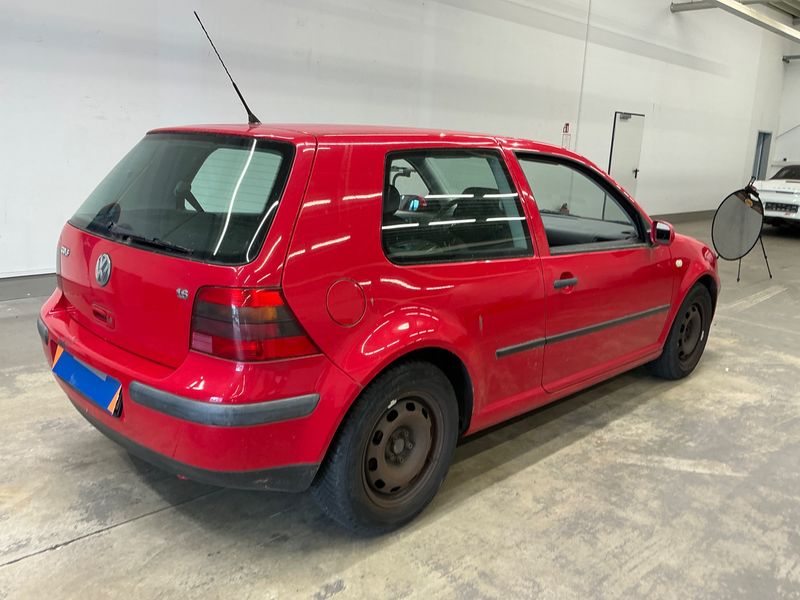 Volkswagen Golf IV 1.6 Special 2002 – снимка 2