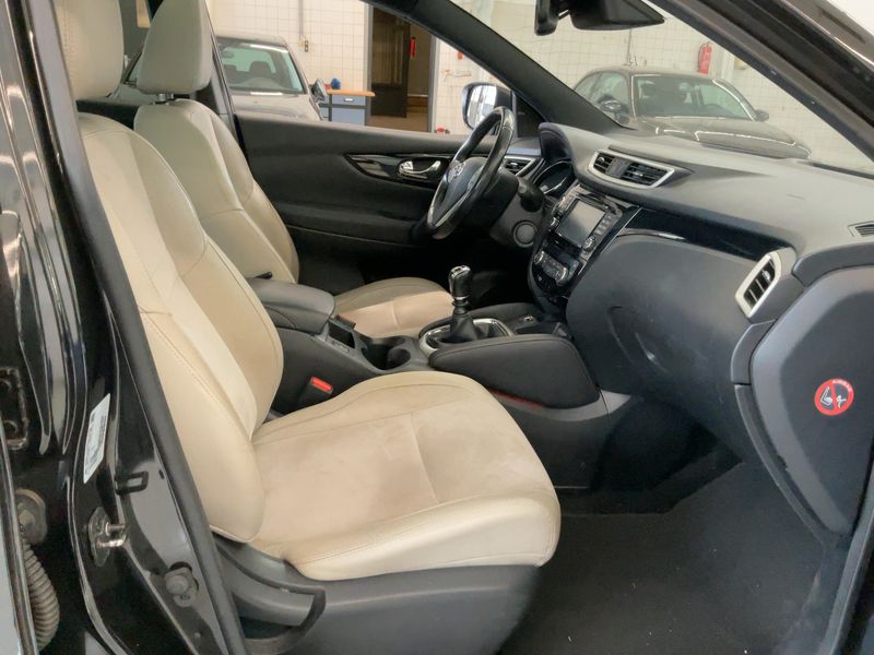 Nissan Qashqai 1.2 Acenta 2014 – снимка 16
