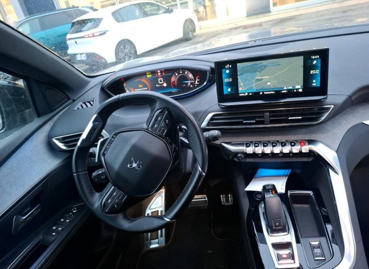Peugeot 3008 1.2 PureTech GT 2023 – снимка 10