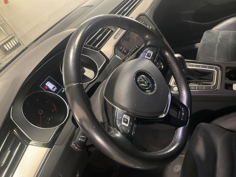 Volkswagen Passat 2.0 TDI Highline 4Motion BlueMotion Tech 2017 – снимка 58