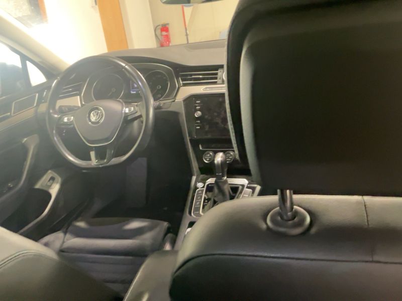 Volkswagen Passat 2.0 TDI Highline 4Motion BlueMotion Tech 2017 – снимка 18