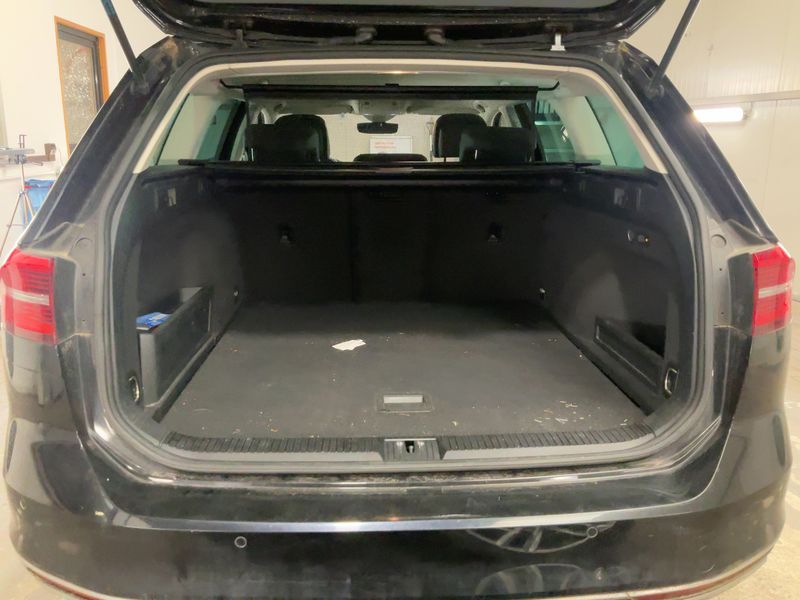 Volkswagen Passat 2.0 TDI Highline 4Motion BlueMotion Tech 2017 – снимка 16