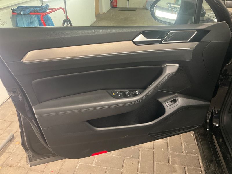 Volkswagen Passat 2.0 TDI Highline 4Motion BlueMotion Tech 2017 – снимка 64