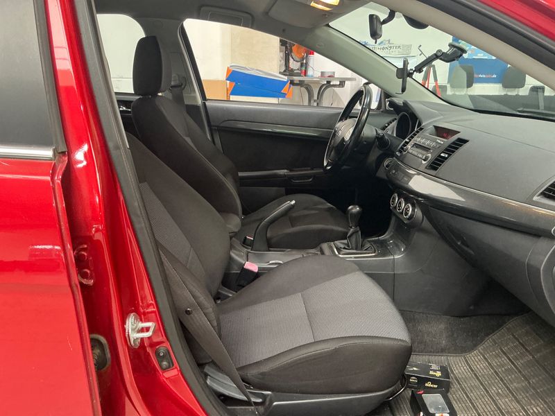 Mitsubishi Lancer 1.8 DOHC Intense 2009 – снимка 3