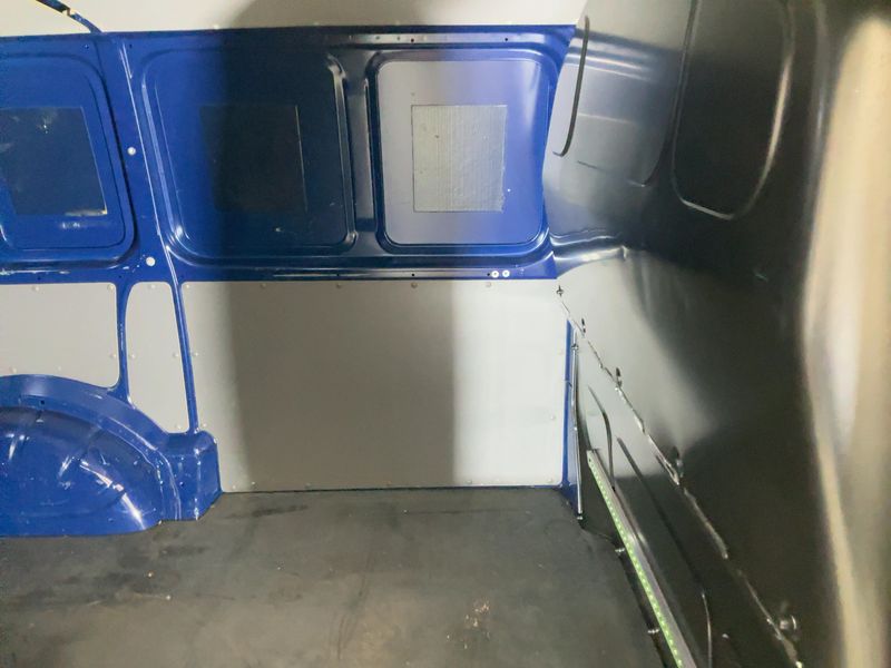 Volkswagen T6 Transporter 2.0 TDI Kasten EcoProfi FWD 2021 – снимка 19