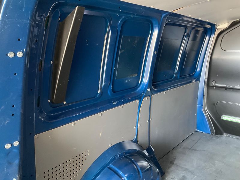 Volkswagen T6 Transporter 2.0 TDI Kasten EcoProfi FWD 2021 – снимка 32