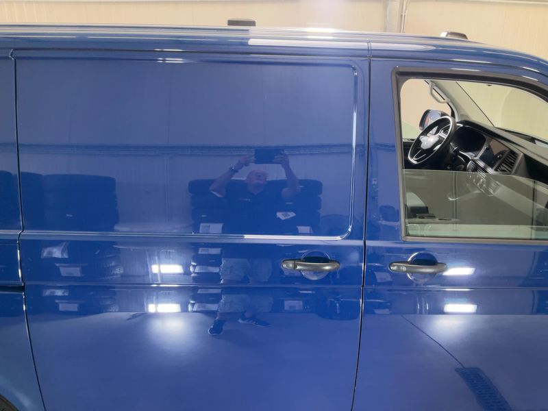 Volkswagen T6 Transporter 2.0 TDI Kasten EcoProfi FWD 2021 – снимка 10
