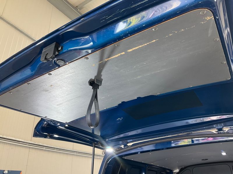 Volkswagen T6 Transporter 2.0 TDI Kasten EcoProfi FWD 2021 – снимка 33