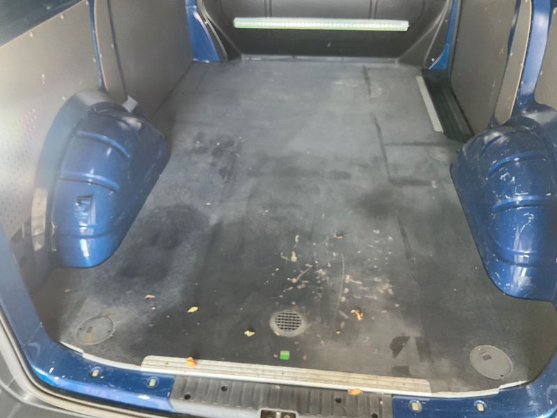 Volkswagen T6 Transporter 2.0 TDI Kasten EcoProfi FWD 2021 – снимка 31