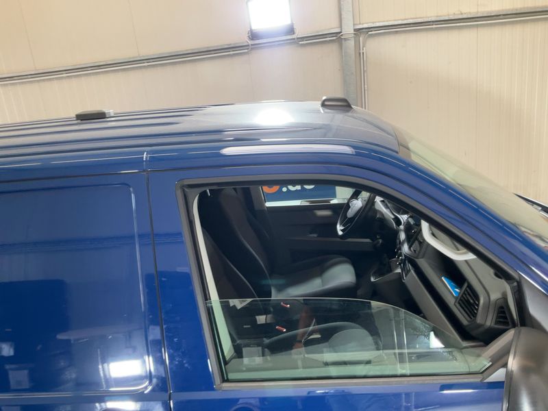 Volkswagen T6 Transporter 2.0 TDI Kasten EcoProfi FWD 2021 – снимка 13