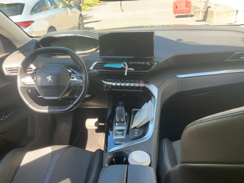 Peugeot 5008 1.5 Blue-HDi Allure 2021 – снимка 17