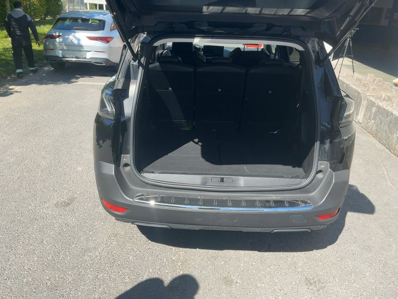 Peugeot 5008 1.5 Blue-HDi Allure 2021 – снимка 15