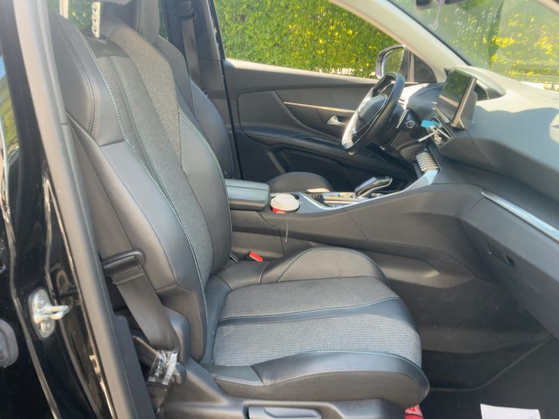 Peugeot 5008 1.5 Blue-HDi Allure 2021 – снимка 16