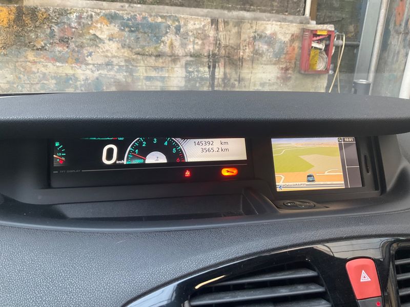 Renault Scenic 1.6 dCi Dynamique 2011 – снимка 4