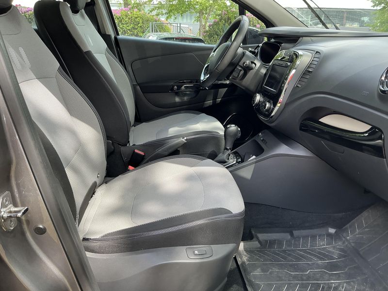 Renault Captur 1.2 TCe Luxe 2014 – снимка 16