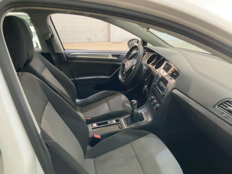 Volkswagen Golf VII 1.6 TDI Trendline BlueMotion Tech 2016 – снимка 16