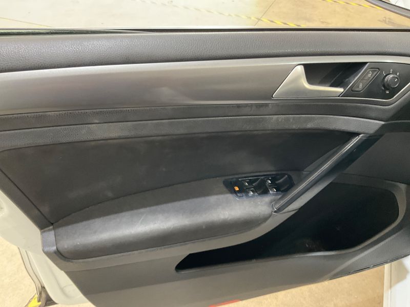 Volkswagen Golf VII 1.6 TDI Trendline BlueMotion Tech 2016 – снимка 36