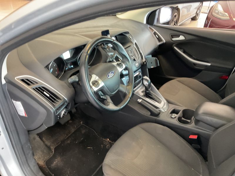 Ford Focus 1.6 Ti-VCT Titanium 2013 – снимка 3