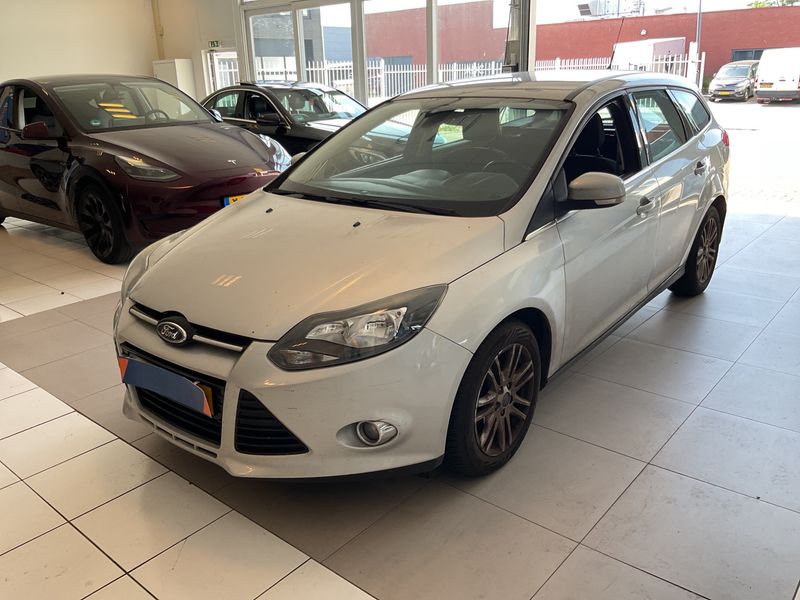 Ford Focus 1.6 Ti-VCT Titanium 2013 – снимка 1