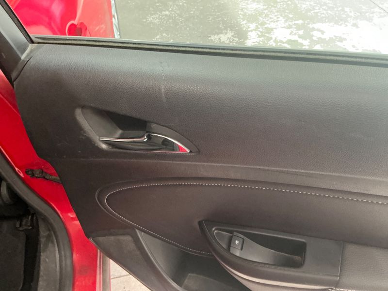 Opel Astra 1.4 Turbo Cosmo 2012 – снимка 32