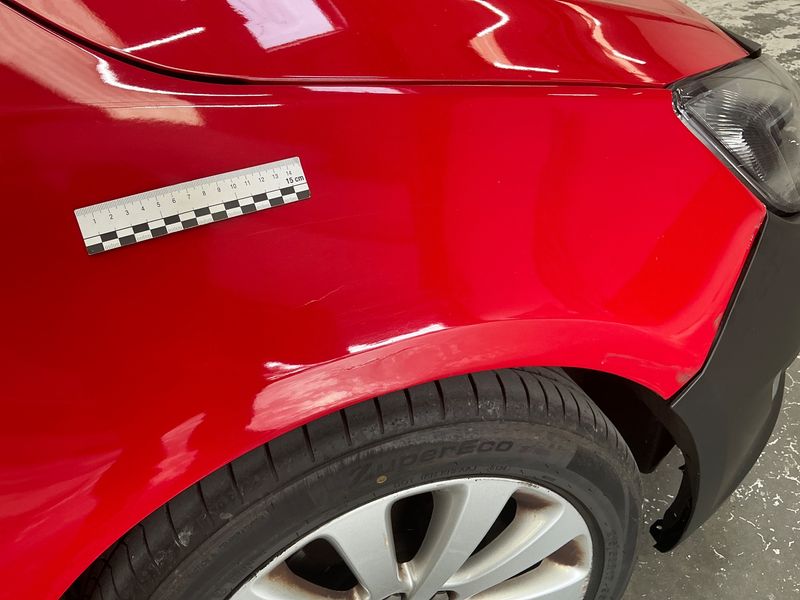 Opel Astra 1.4 Turbo Cosmo 2012 – снимка 22