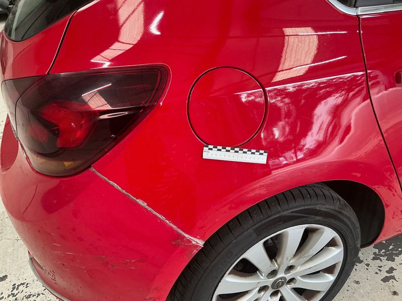 Opel Astra 1.4 Turbo Cosmo 2012 – снимка 25