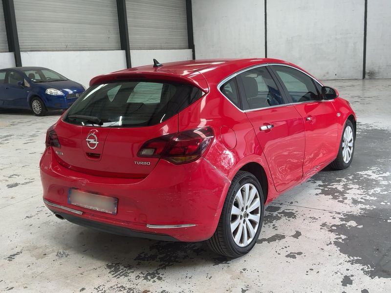 Opel Astra 1.4 Turbo Cosmo 2012 – снимка 8