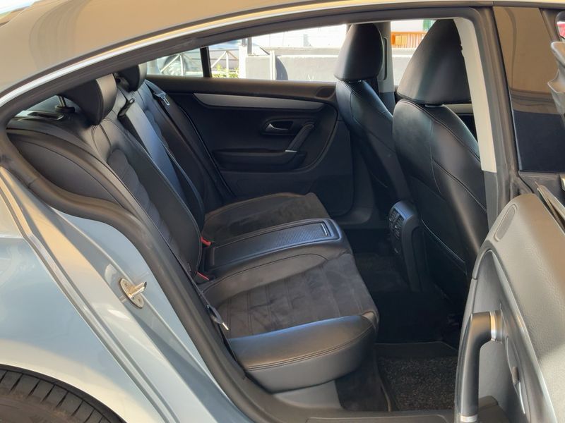 Volkswagen Passat CC 2.0 TDI 2009 – снимка 19