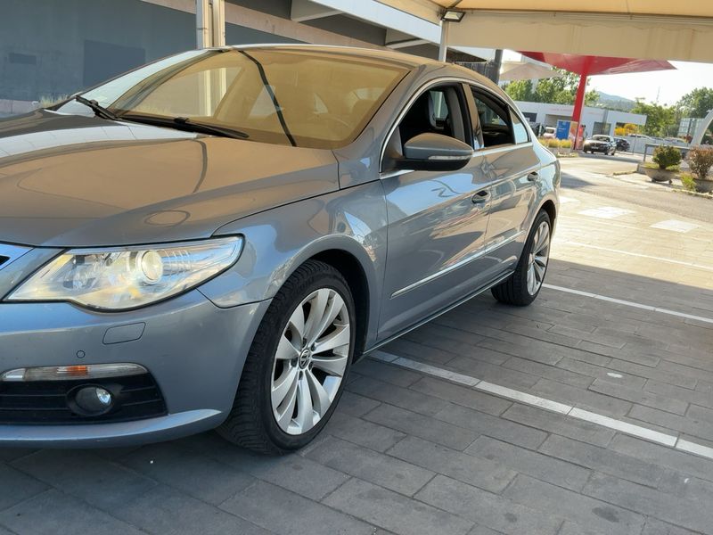 Volkswagen Passat CC 2.0 TDI 2009 – снимка 2