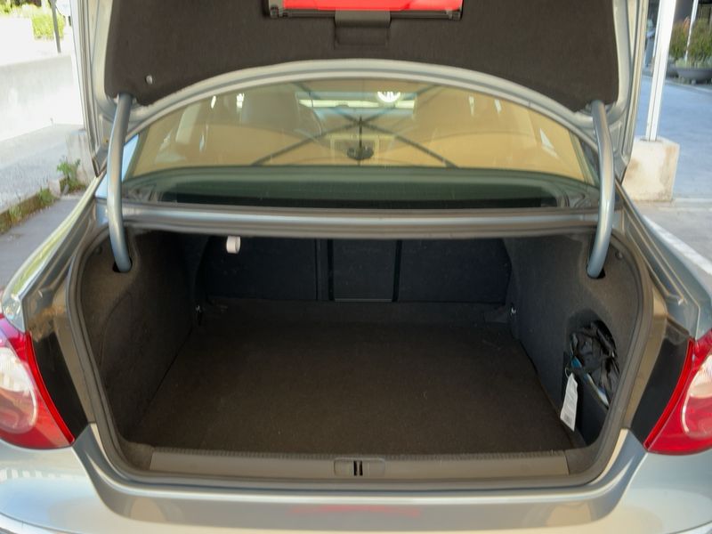 Volkswagen Passat CC 2.0 TDI 2009 – снимка 15