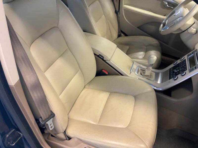 Volvo V70 2.0 D4 Summum 2011 – снимка 17