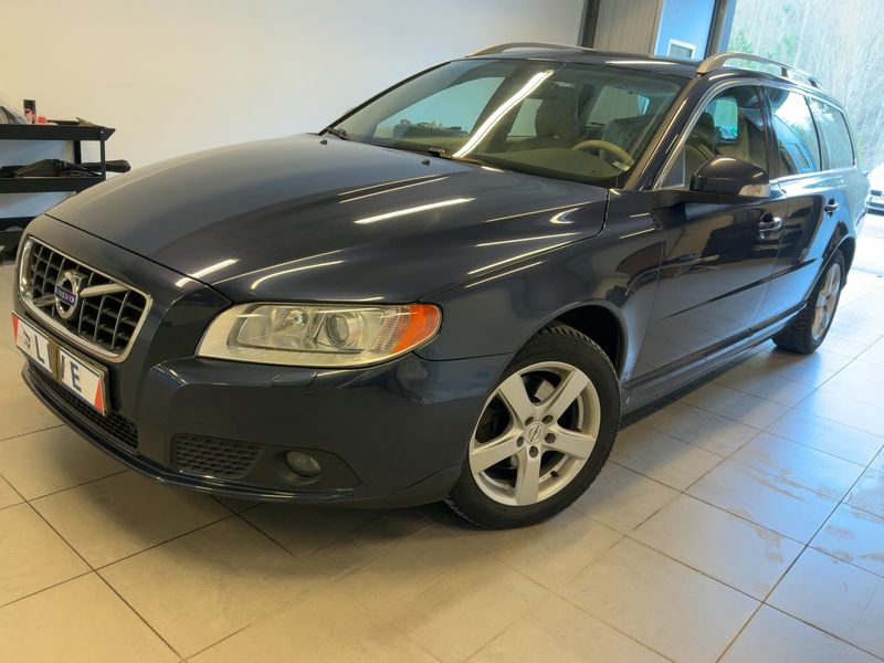 Volvo V70 2.0 D4 Summum 2011 – снимка 1