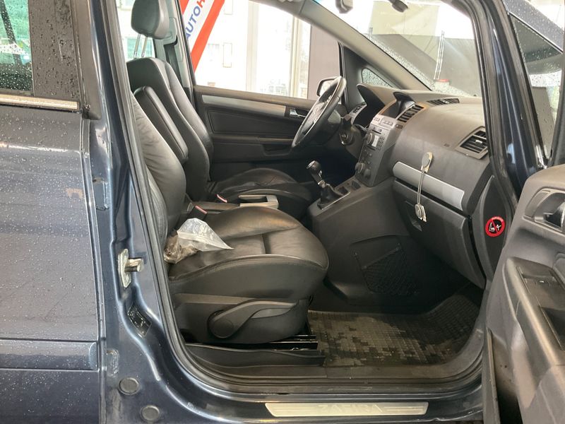 Opel Zafira 2.2 Cosmo 2006 – снимка 3