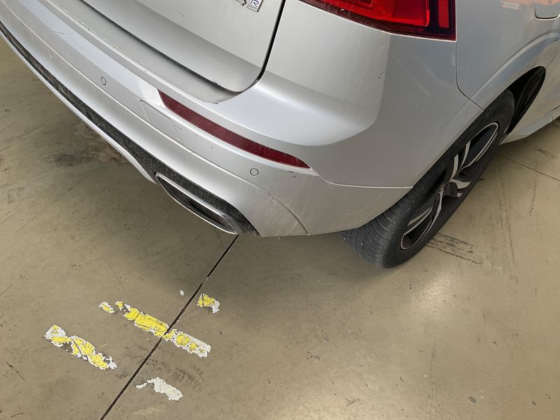 Volvo XC60 2.0 D4 R-Design 2WD 2018 – снимка 31