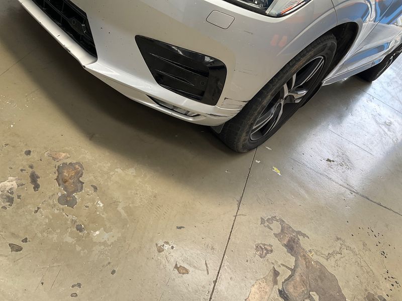 Volvo XC60 2.0 D4 R-Design 2WD 2018 – снимка 35