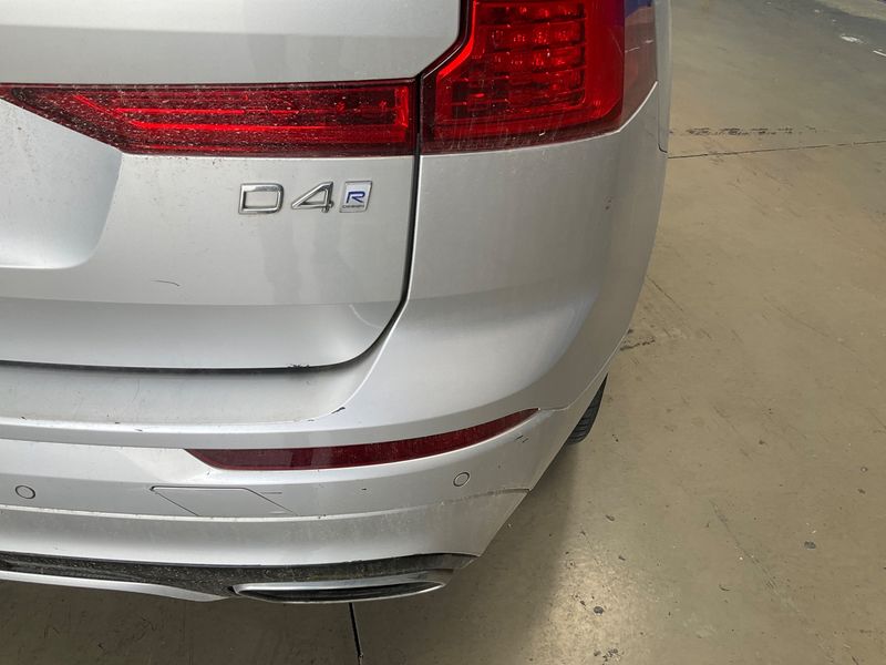 Volvo XC60 2.0 D4 R-Design 2WD 2018 – снимка 33